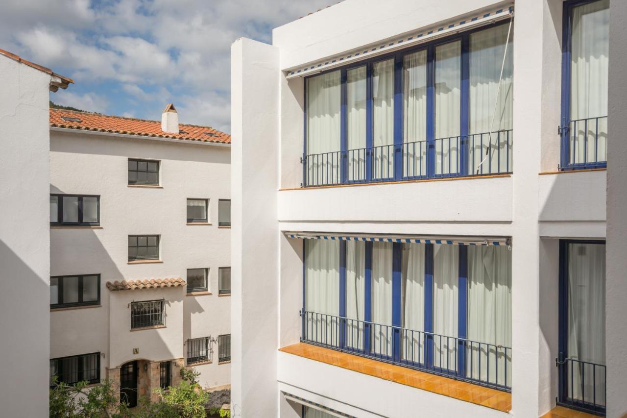 Apartaments Tamariu Quarto foto